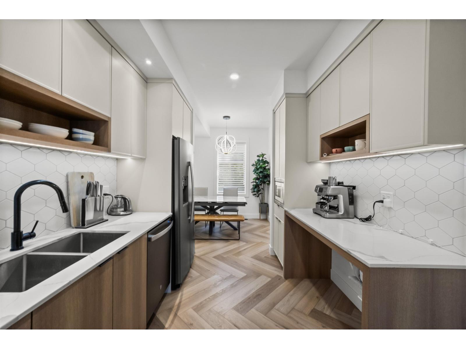 32 2350 165 STREET, Surrey, British Columbia