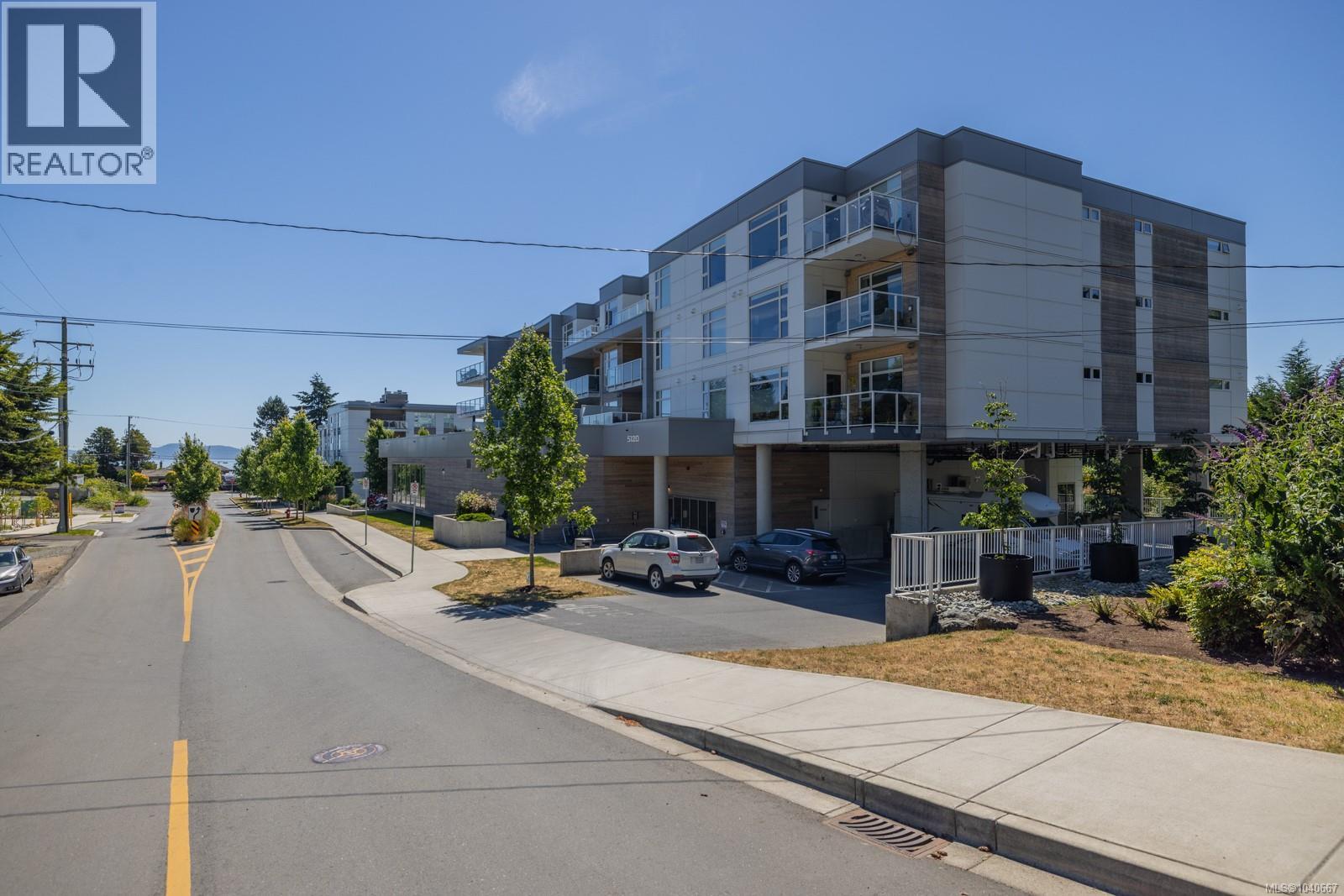 305 5120 Cordova Bay Rd, Saanich, British Columbia  V8Y 2K5 - Photo 40 - 1040667
