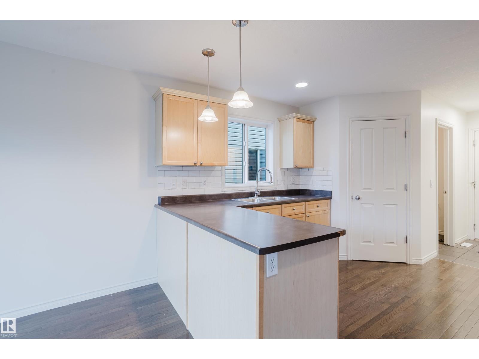 4607 205 St NW, Edmonton, Alberta  T6M 0E3 - Photo 11 - E4495218