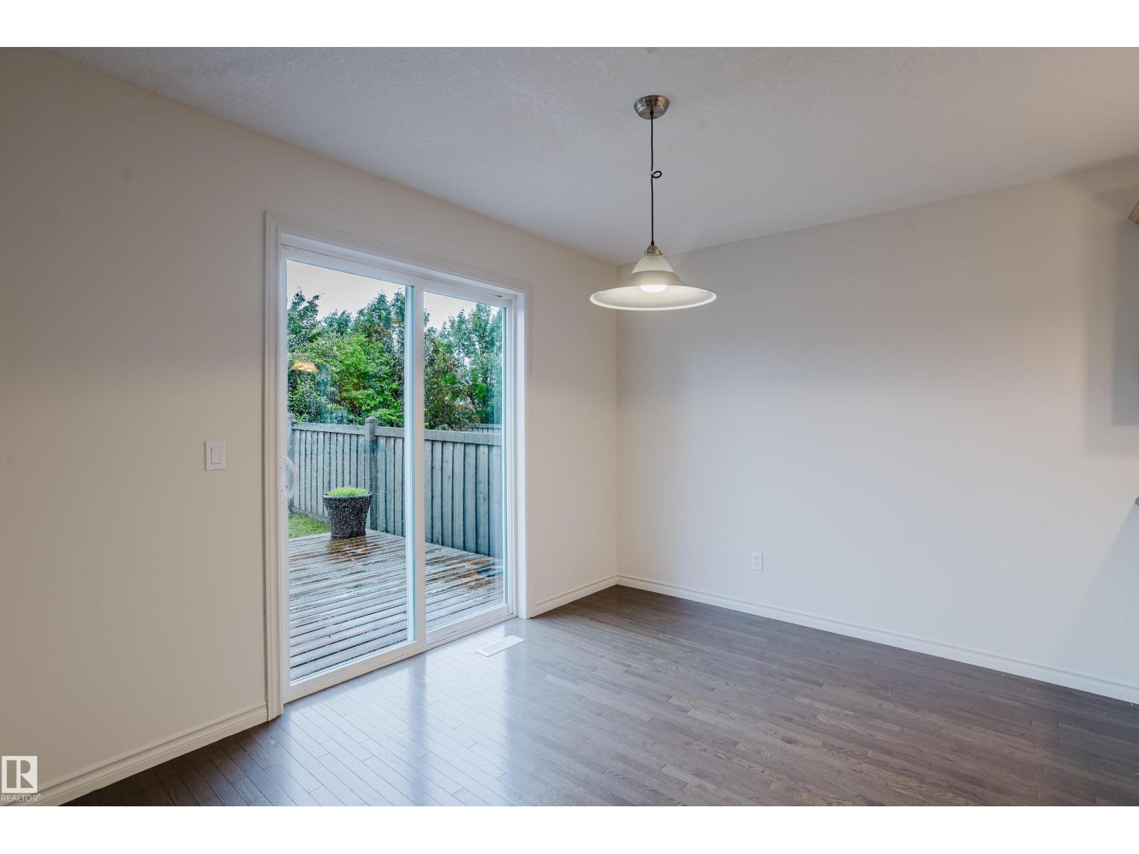 4607 205 St NW, Edmonton, Alberta  T6M 0E3 - Photo 8 - E4495218