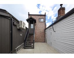 200 33734 ESSENDENE AVENUE, Abbotsford, British Columbia