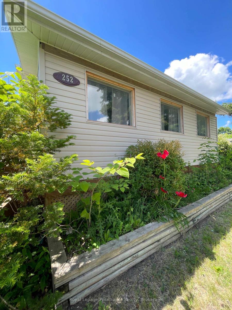 252 Sidney Street, Quinte West, Ontario  K8V 2T4 - Photo 32 - X13163652