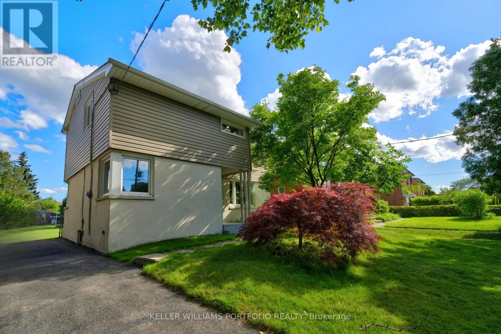 23 Graystone Gardens, Toronto, Ontario  M8Z 3C2 - Photo 36 - W13478974
