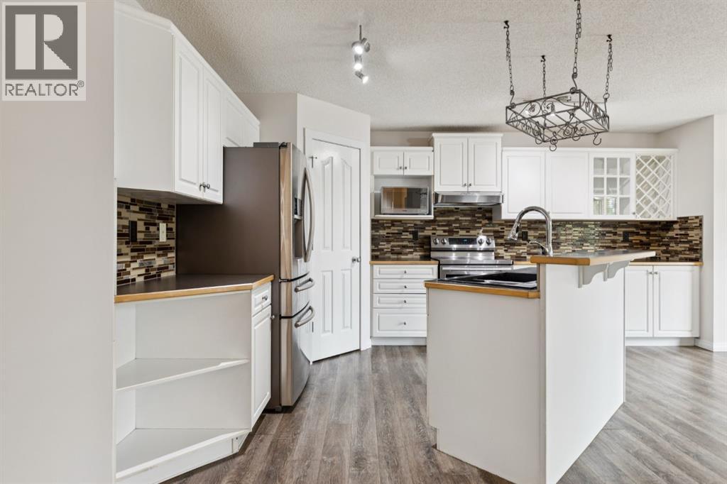 26 Spring Mews Sw, Calgary, Alberta  T3H 3V1 - Photo 13 - A2323200