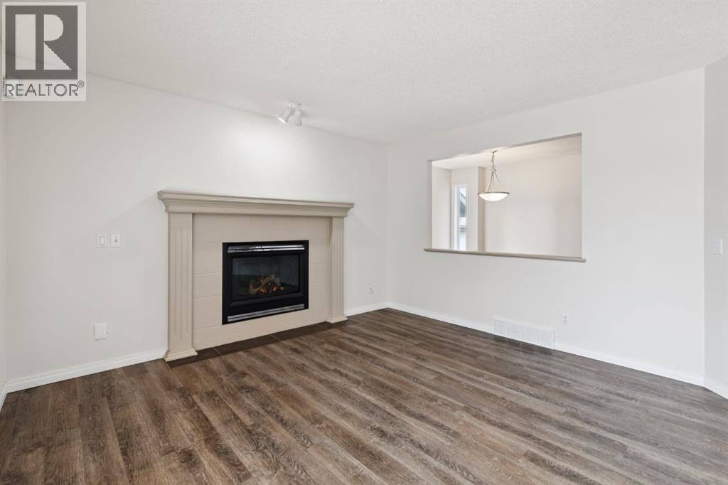 26 Spring Mews Sw, Calgary, Alberta  T3H 3V1 - Photo 4 - A2323200