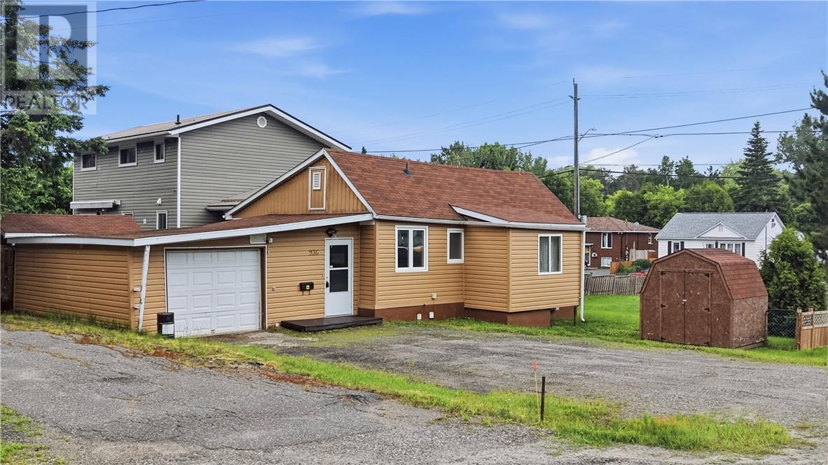 936 Bancroft Drive, Sudbury, Ontario  P3B 1P9 - Photo 2 - 2128757