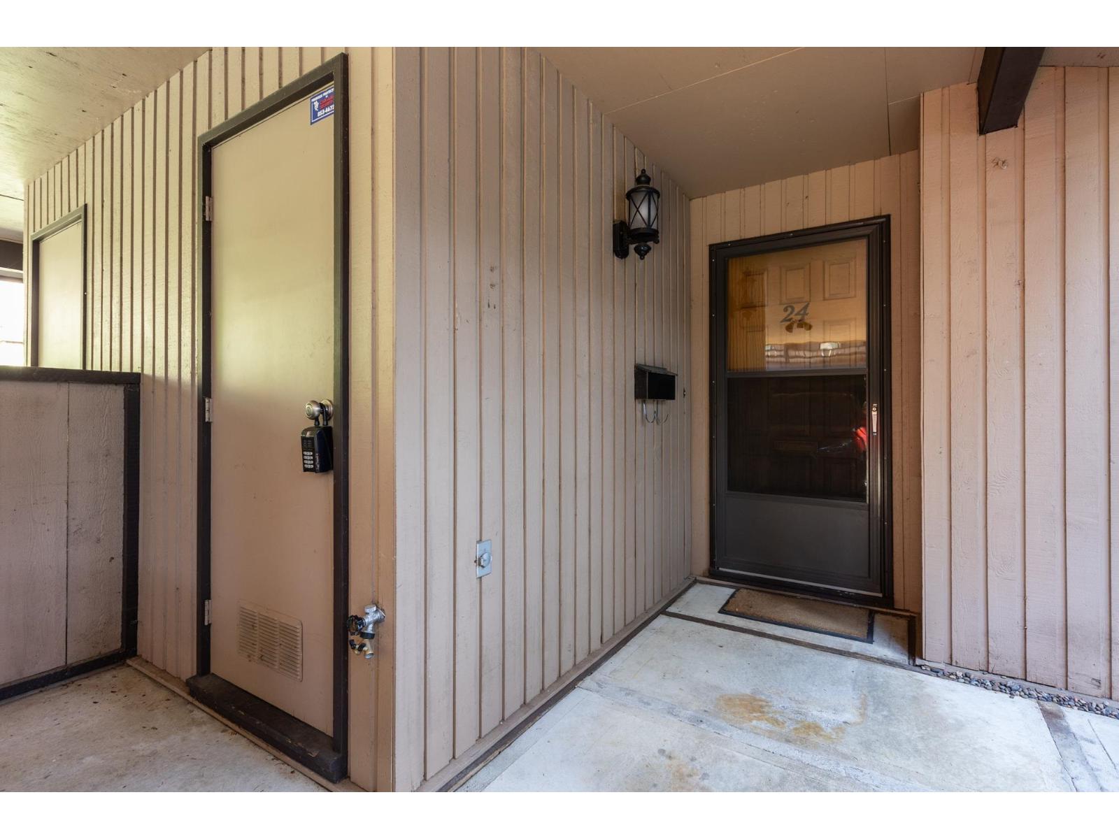 24 3015 Trethewey Street, Abbotsford, British Columbia  V2T 3R4 - Photo 2 - R3138420