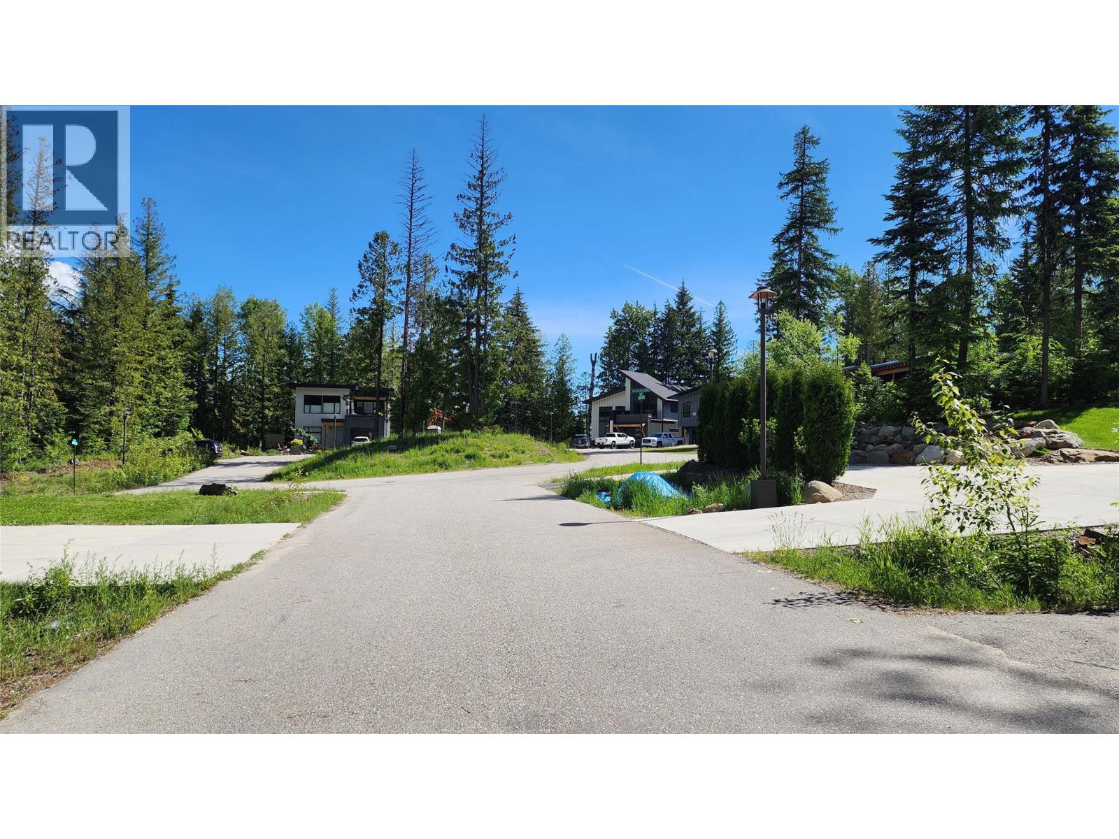 211 Cedar Creek Place, Rossland, British Columbia  V0G 1Y0 - Photo 11 - 10391402