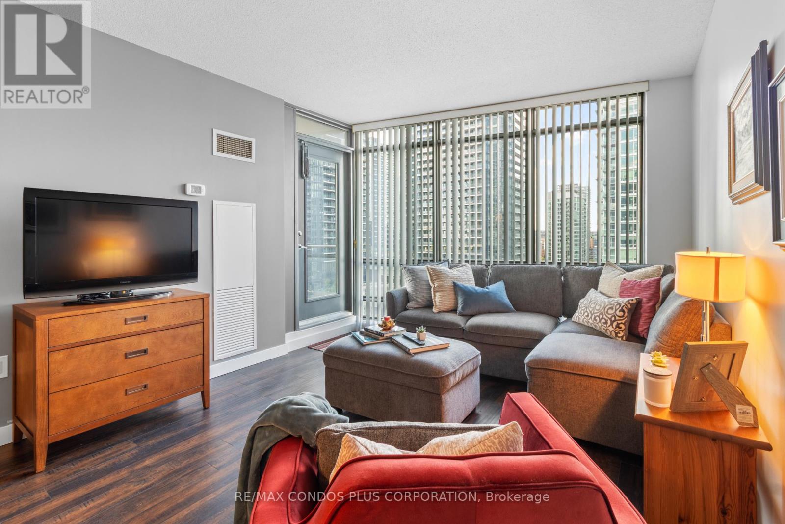 2205 - 3 NAVY WHARF COURT, Toronto, Ontario