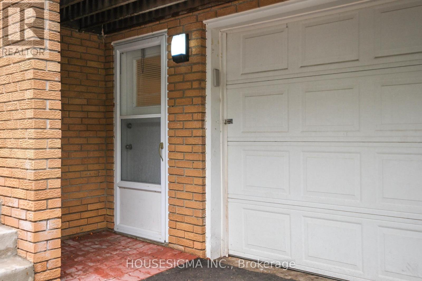 2663 Hortense Road, Mississauga, Ontario  L5L 1V6 - Photo 3 - W13479796