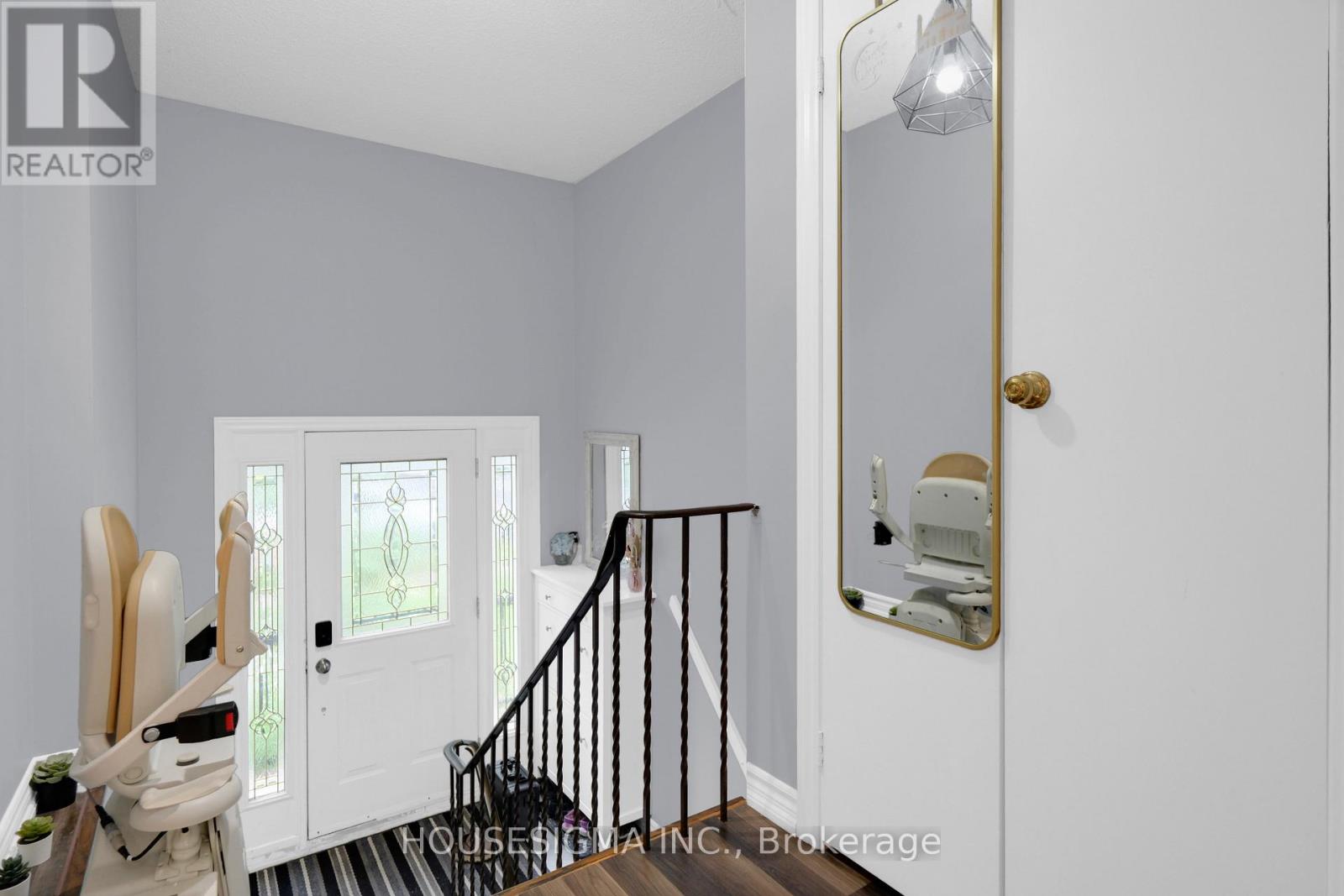 2663 Hortense Road, Mississauga, Ontario  L5L 1V6 - Photo 7 - W13479796