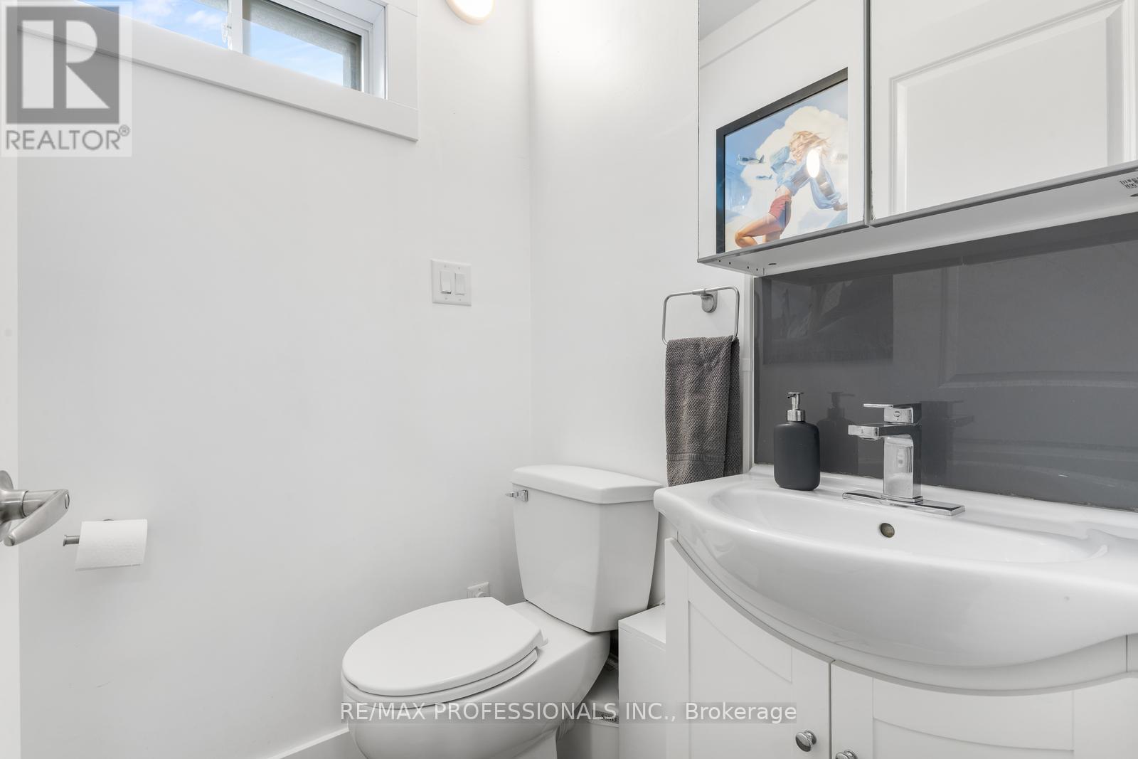 52 Third Street, Toronto, Ontario  M8V 2X8 - Photo 17 - W13479848