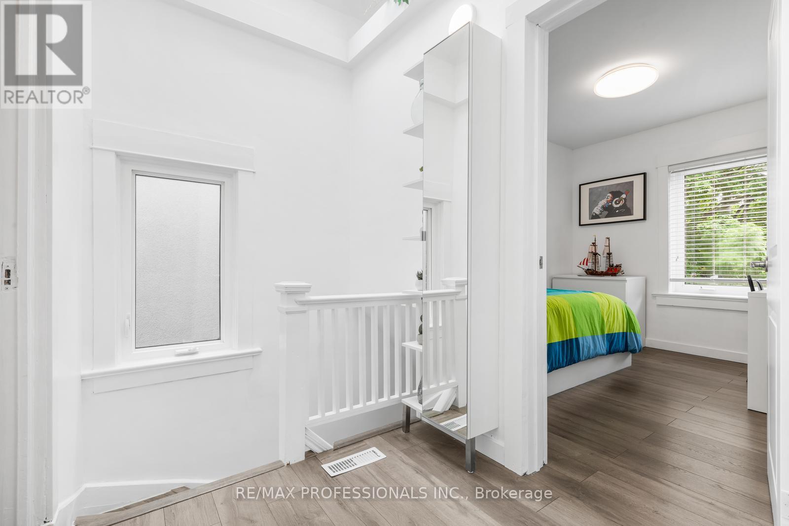 52 Third Street, Toronto, Ontario  M8V 2X8 - Photo 18 - W13479848
