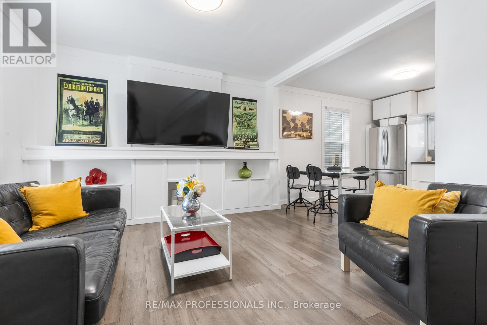 52 Third Street, Toronto, Ontario  M8V 2X8 - Photo 8 - W13479848