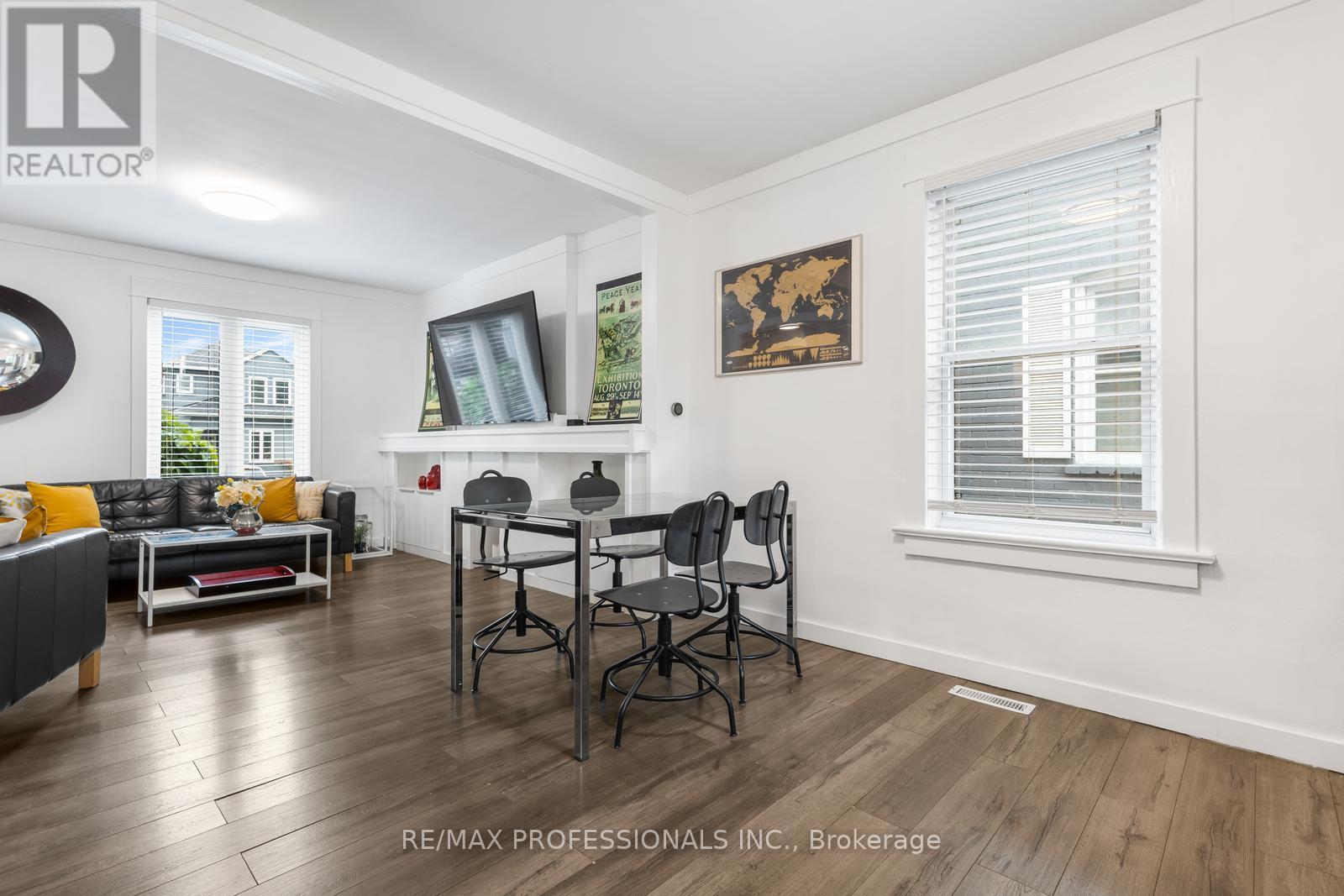52 Third Street, Toronto, Ontario  M8V 2X8 - Photo 9 - W13479848