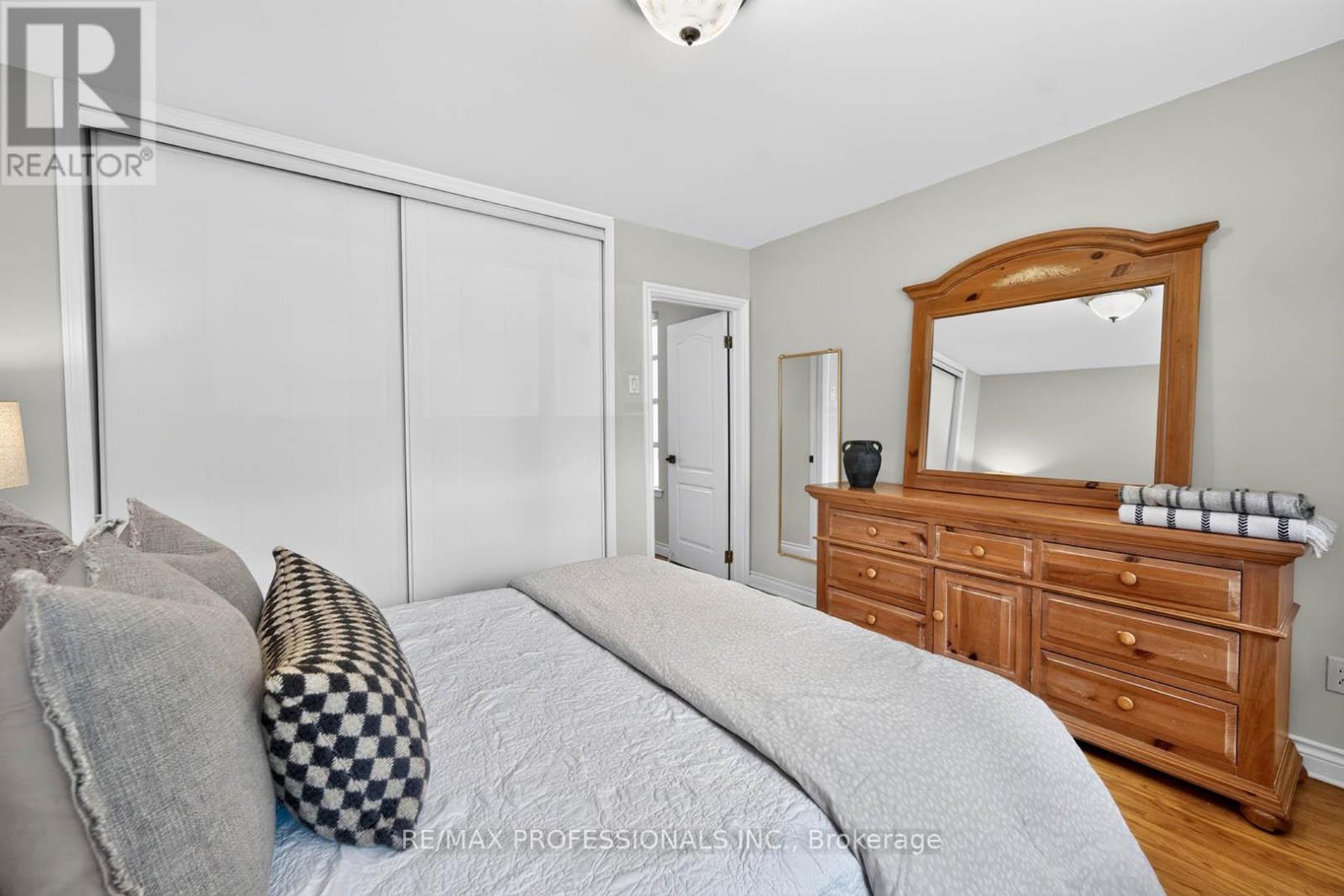26 Bratty Road, Toronto, Ontario  M3J 1A9 - Photo 22 - W13479850