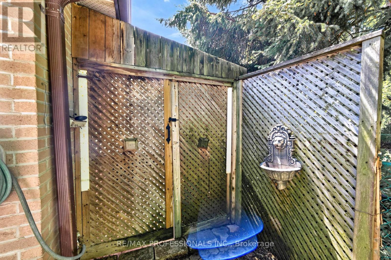 26 Bratty Road, Toronto, Ontario  M3J 1A9 - Photo 43 - W13479850