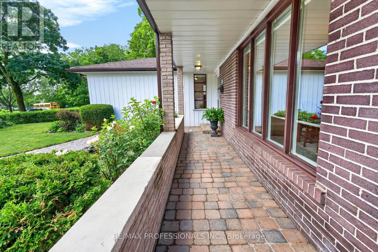 26 Bratty Road, Toronto, Ontario  M3J 1A9 - Photo 9 - W13479850
