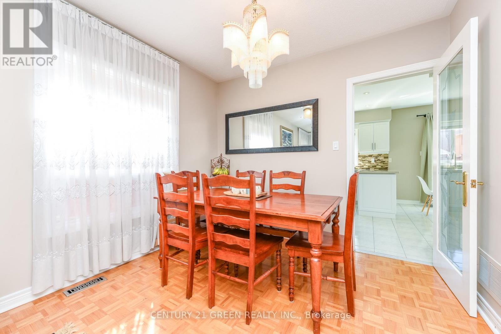 10 Sierra Peak Court, Brampton, Ontario  L6R 2B3 - Photo 14 - W13479860