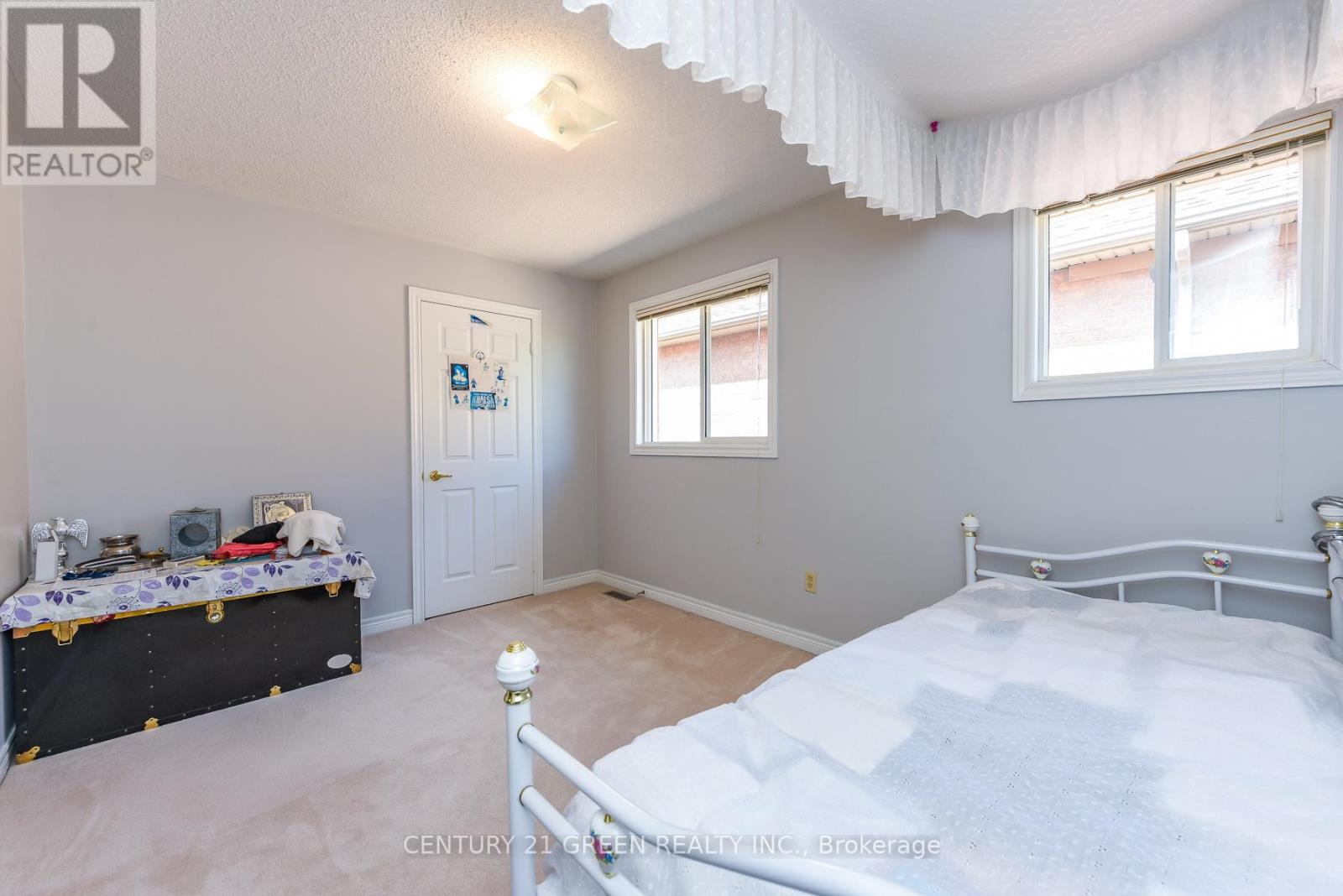 10 Sierra Peak Court, Brampton, Ontario  L6R 2B3 - Photo 32 - W13479860