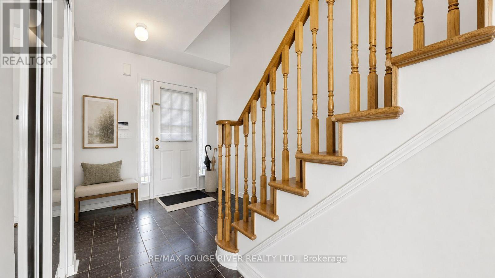 4 Trowell Lane, Ajax, Ontario  L1Z 1K4 - Photo 4 - E13463662