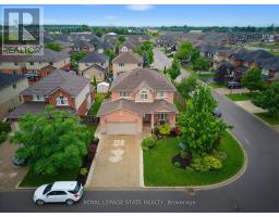73 DEGROW CRESCENT, Hamilton, Ontario