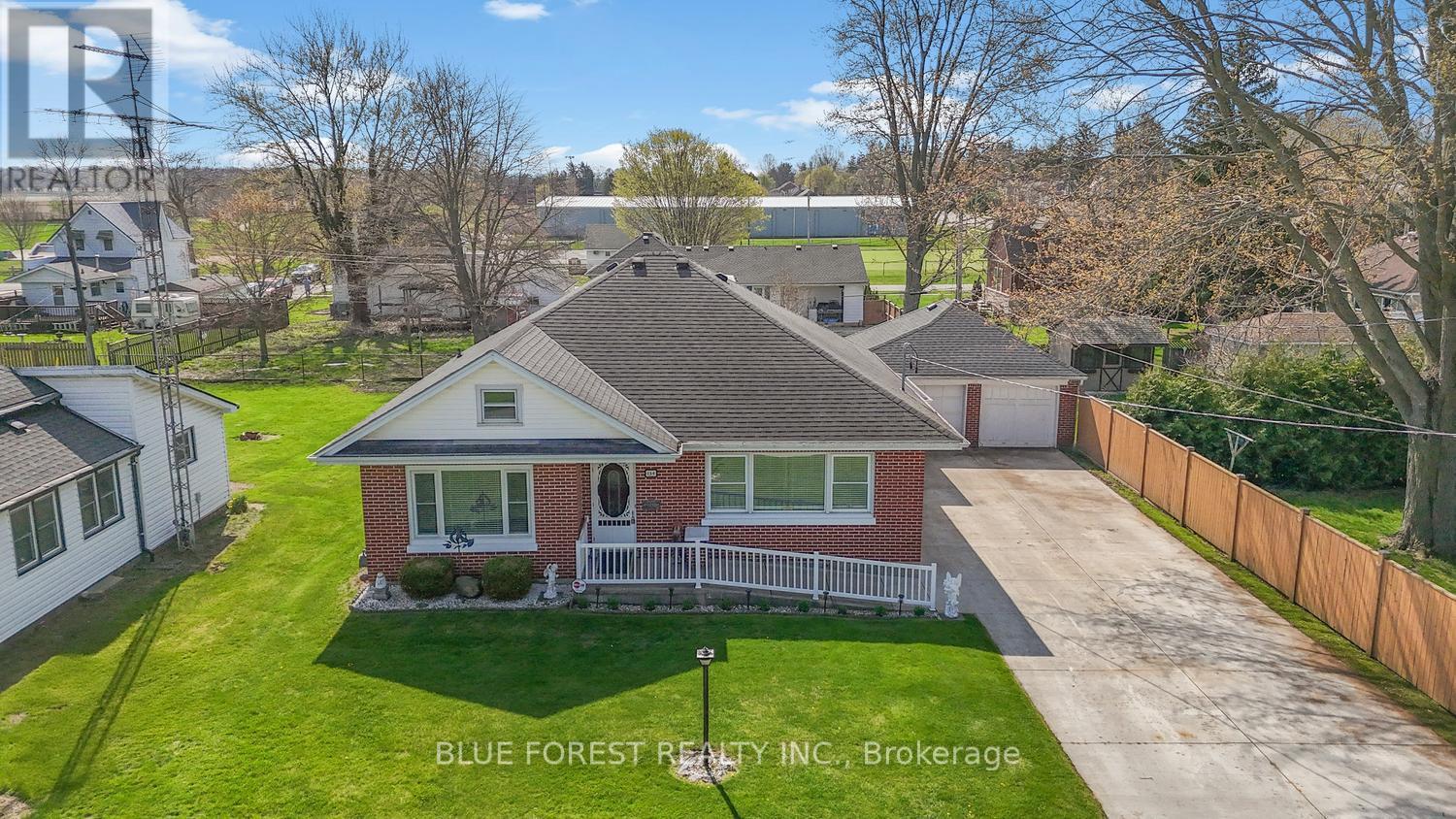 154 CHESTNUT STREET, West Elgin, Ontario