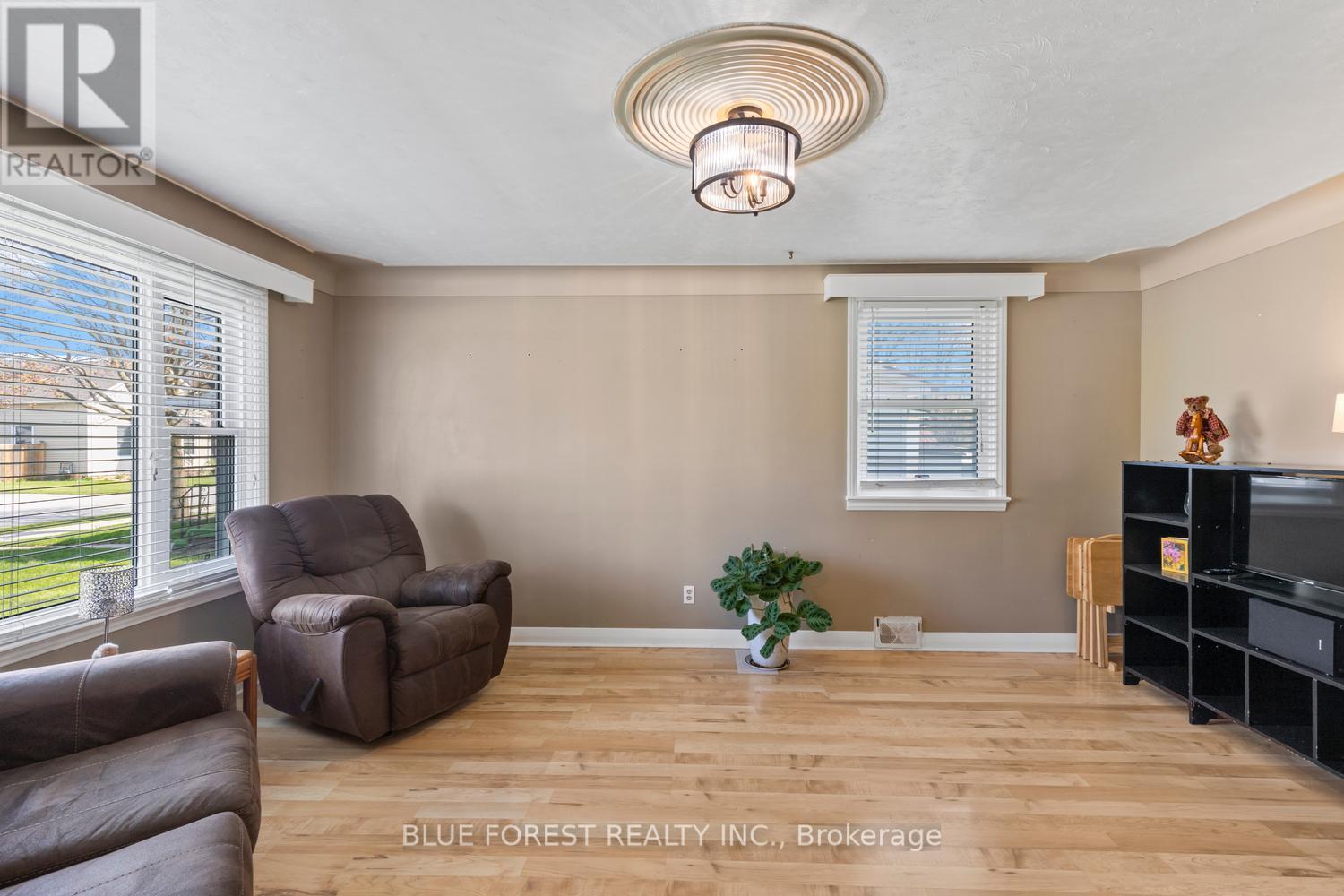 154 Chestnut Street, West Elgin, Ontario  N0L 2P0 - Photo 15 - X13479980
