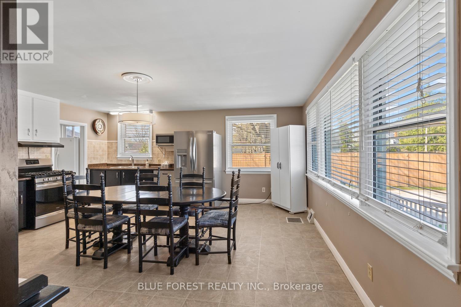 154 Chestnut Street, West Elgin, Ontario  N0L 2P0 - Photo 16 - X13479980