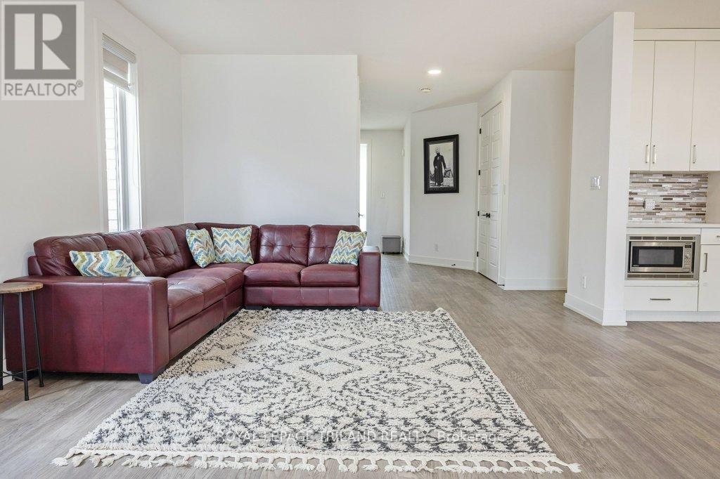 1480 Medway Park Drive, London North, Ontario  N6G 0Z6 - Photo 5 - X13480154