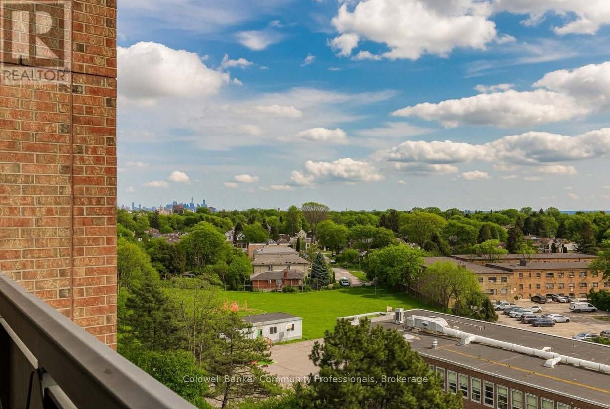 804 - 3845 Lake Shore Boulevard W, Toronto, Ontario M8W 4Y3 - Photo 5 - W12983632