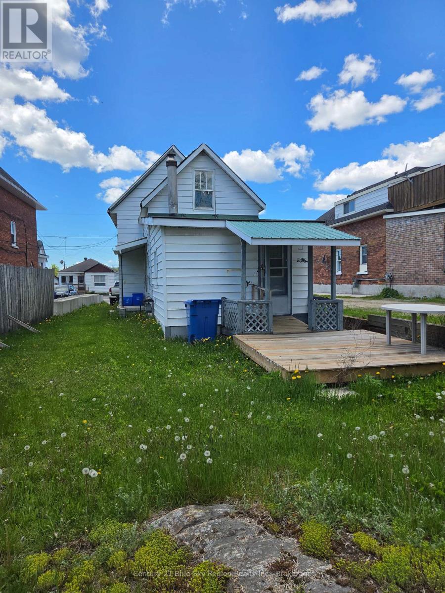 732 Mcintyre Street E, North Bay, Ontario  P1B 2Z9 - Photo 2 - X13479928