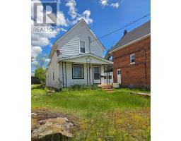732 MCINTYRE STREET E, North Bay, Ontario