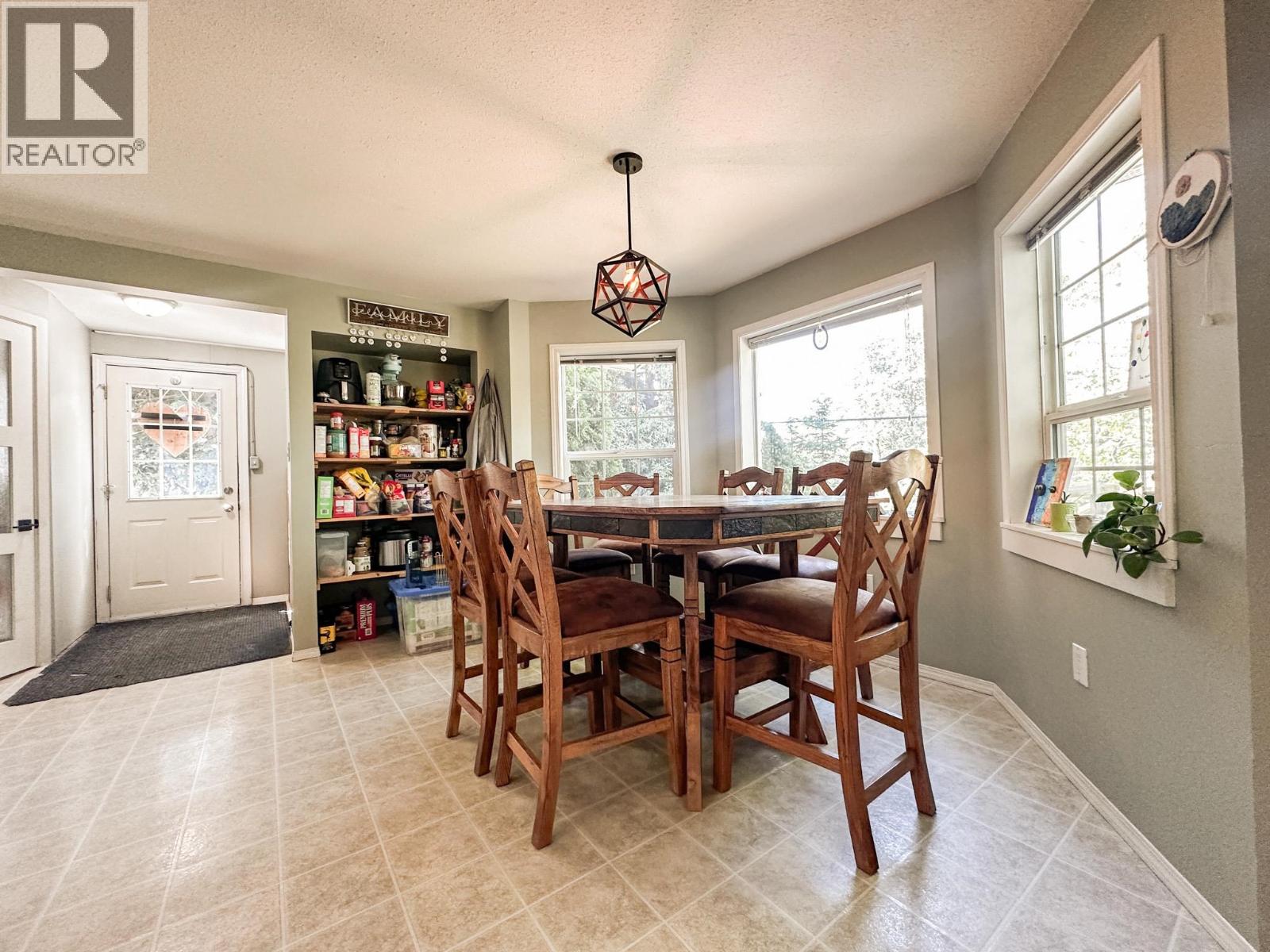 7851 Brewer Avenue, Burns Lake, British Columbia  V0J 1E1 - Photo 6 - R3138951