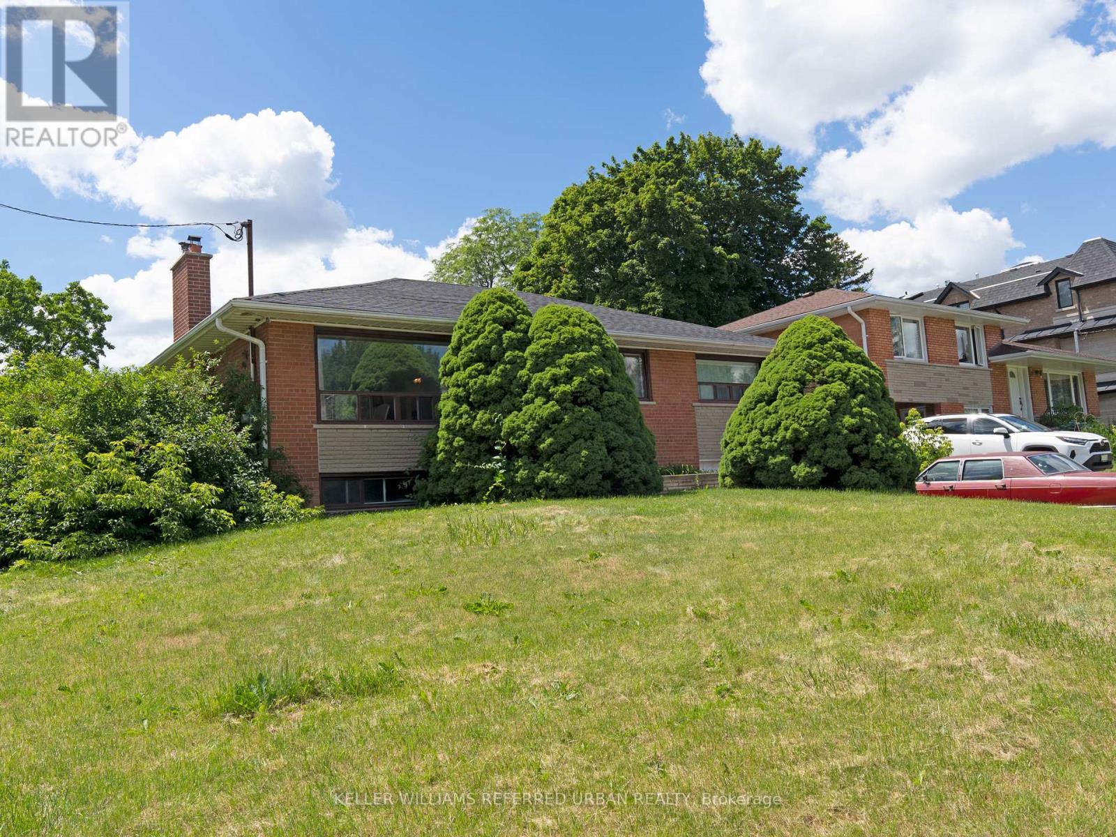 153 NEWTON DRIVE, Toronto, Ontario