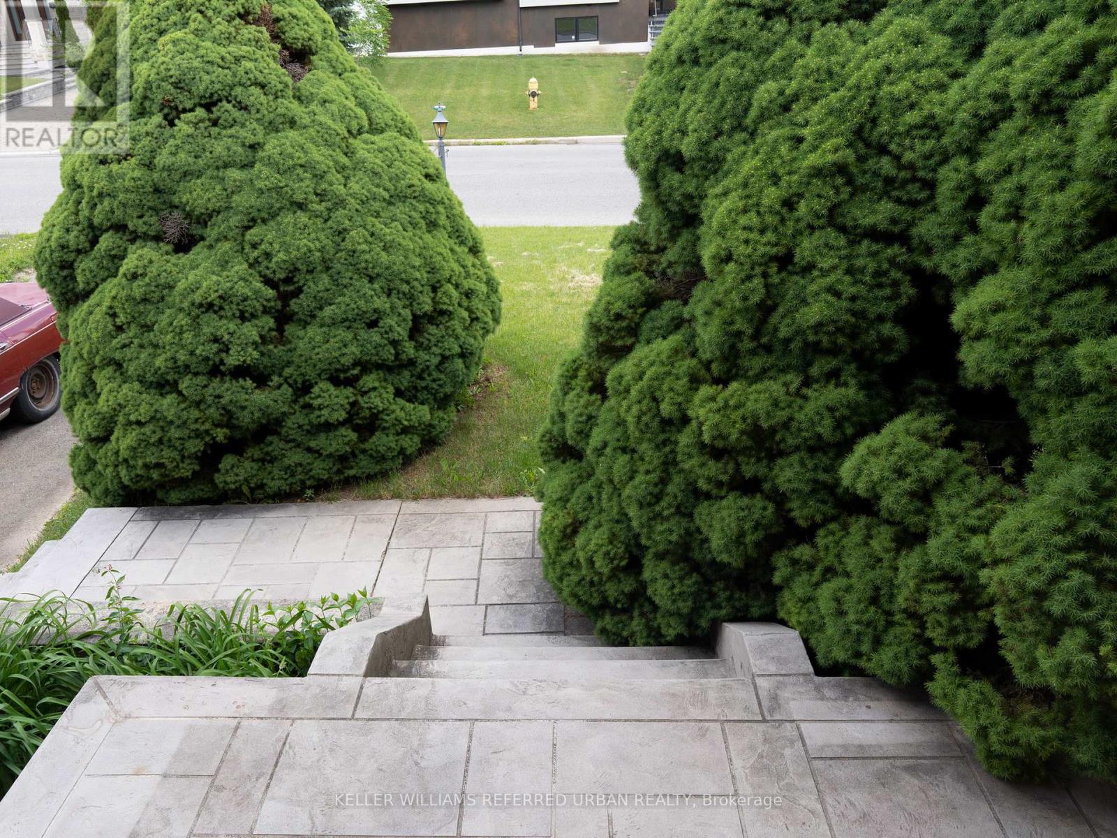153 Newton Drive, Toronto, Ontario M2M 2N4 - Photo 12 - C13445996