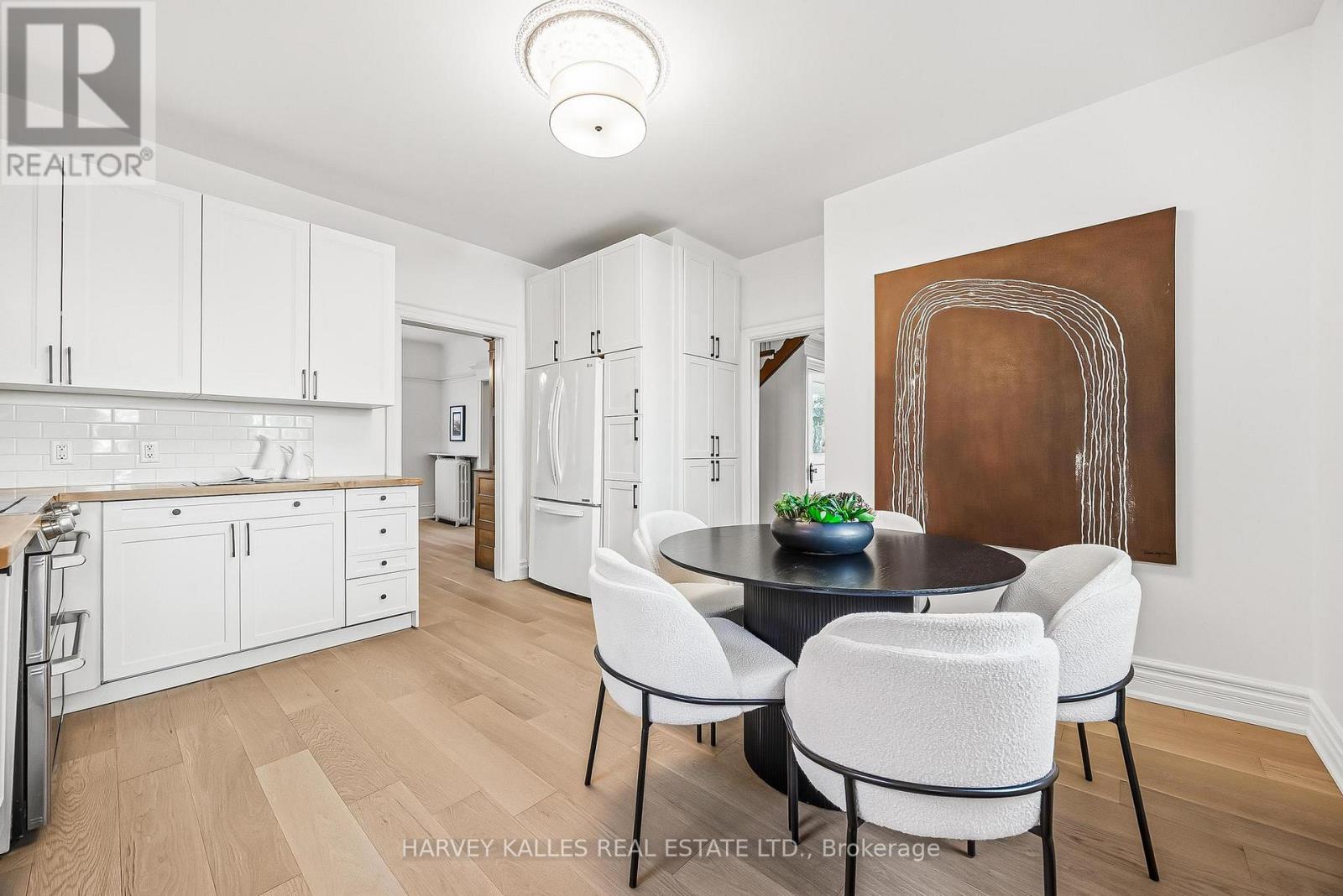 139 Hammersmith Avenue, Toronto, Ontario  M4E 2W5 - Photo 5 - E13420218