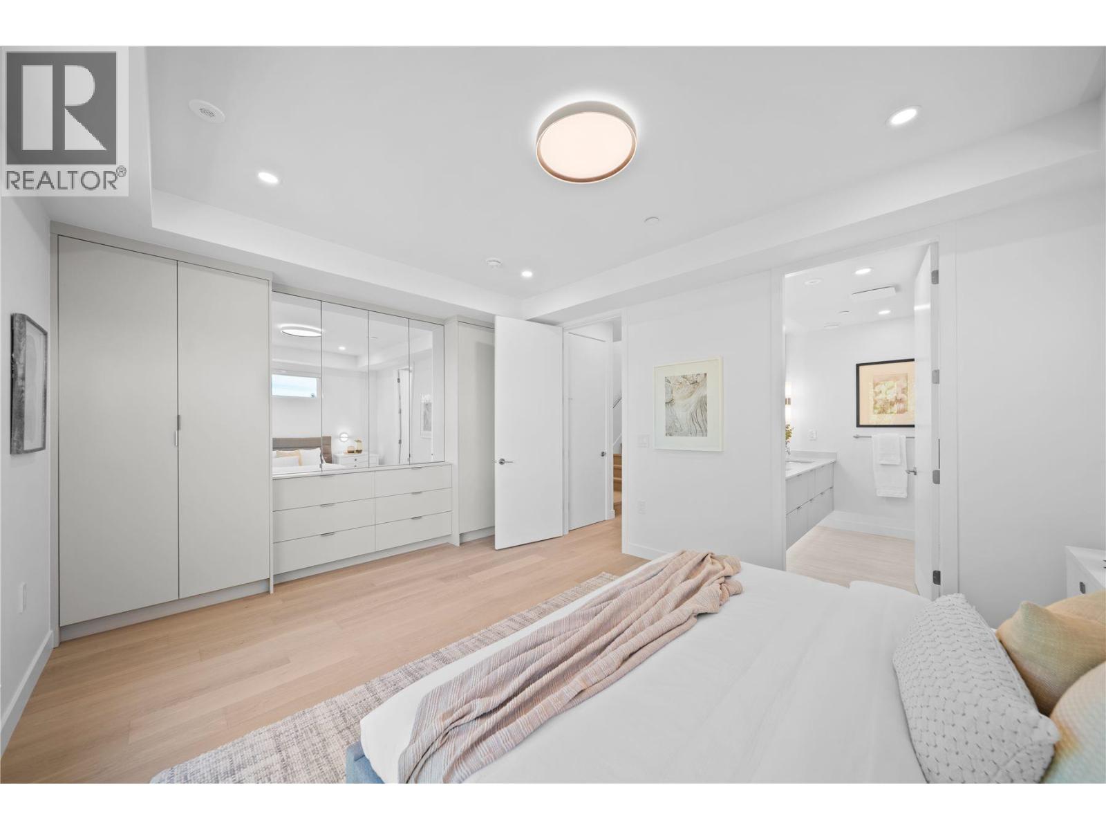 3 4963 Chester Street, Vancouver, British Columbia  V5W 3A7 - Photo 12 - R3138424