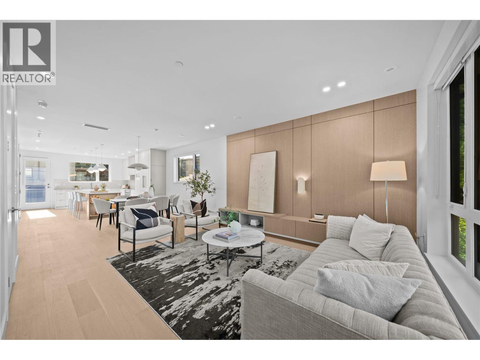 3 4963 Chester Street, Vancouver, British Columbia  V5W 3A7 - Photo 2 - R3138424