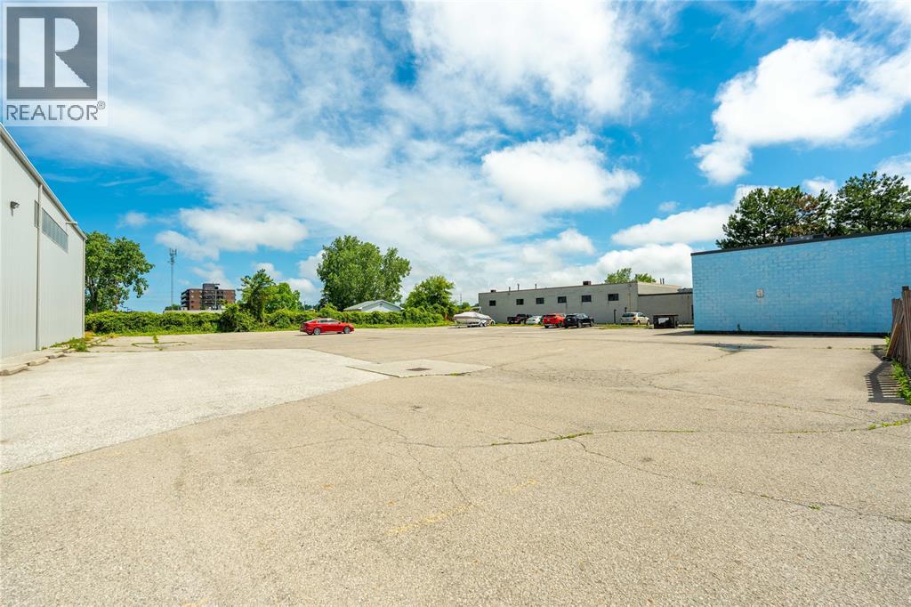 1420 Lougar Avenue, Sarnia, Ontario  N7S 5N4 - Photo 12 - 26014962