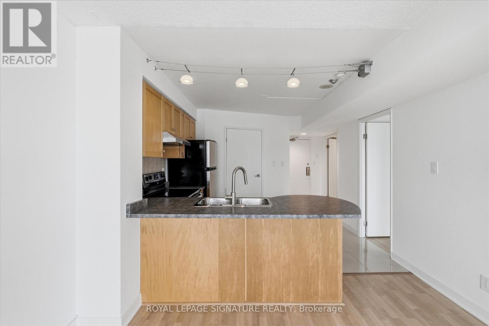 1605 - 650 Queens Quay W, Toronto, Ontario M5V 3N2 - Photo 13 - C13480018