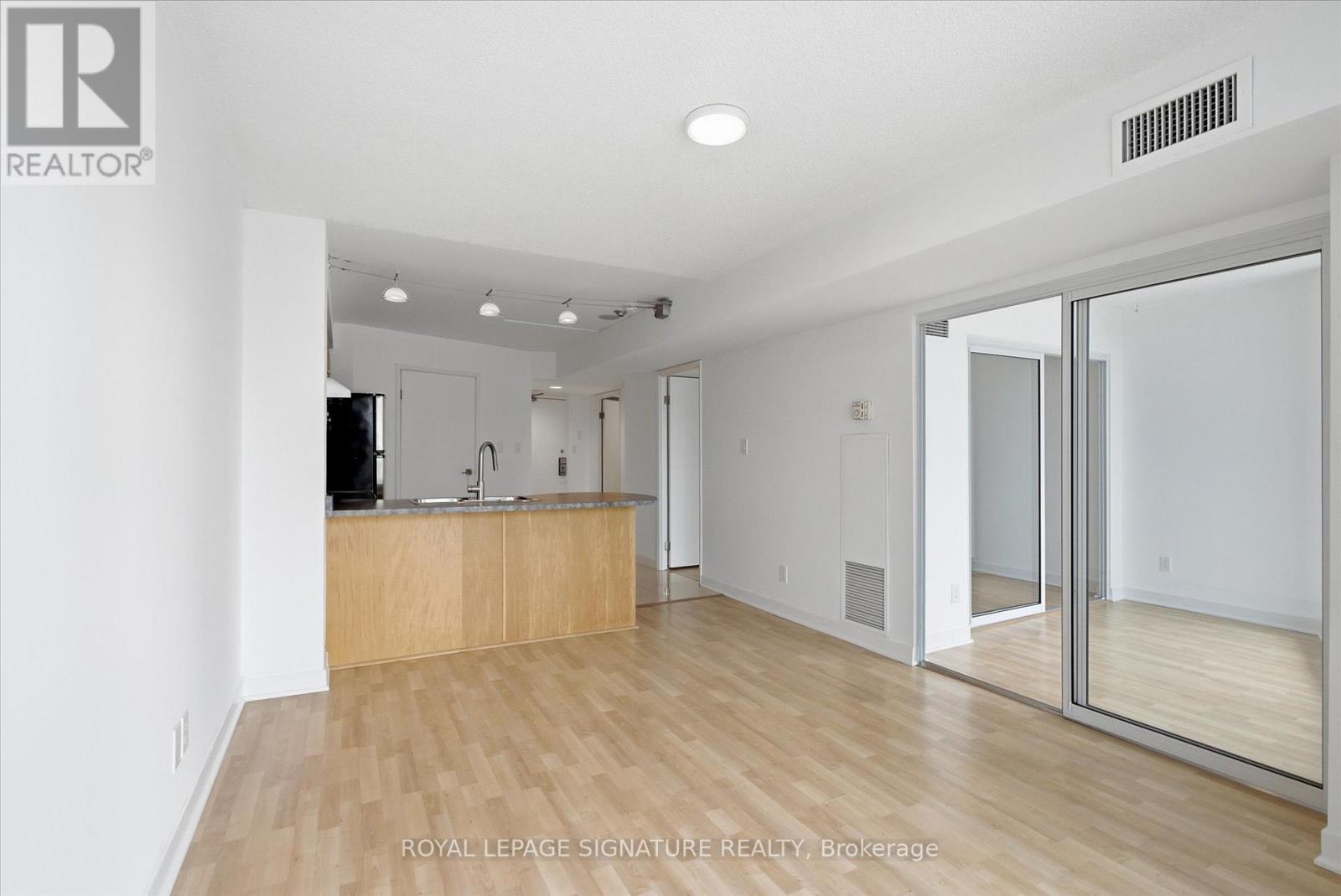 1605 - 650 Queens Quay W, Toronto, Ontario M5V 3N2 - Photo 14 - C13480018