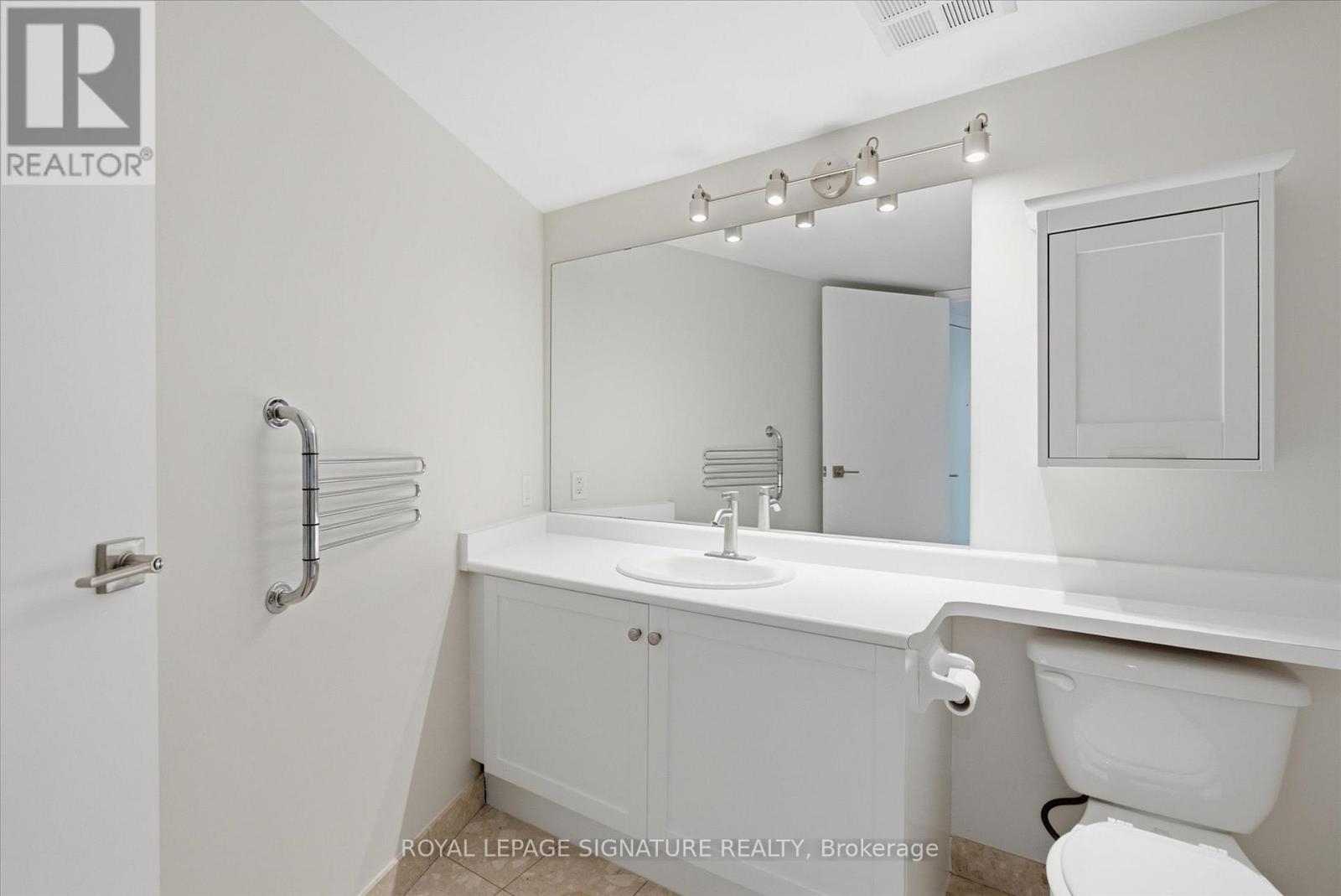 1605 - 650 Queens Quay W, Toronto, Ontario M5V 3N2 - Photo 24 - C13480018