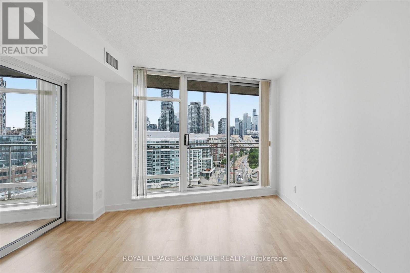1605 - 650 Queens Quay W, Toronto, Ontario M5V 3N2 - Photo 5 - C13480018