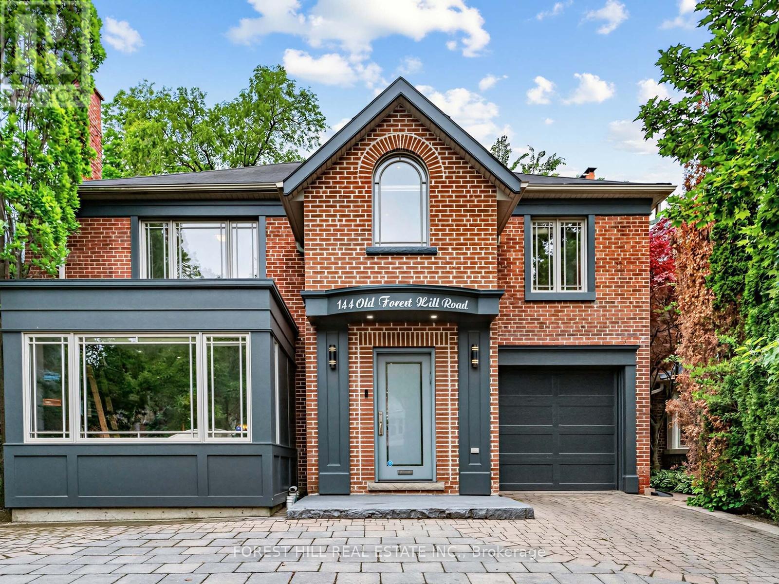 144 Old Forest Hill Road, Toronto, Ontario  M5N 2N8 - Photo 2 - C13480150