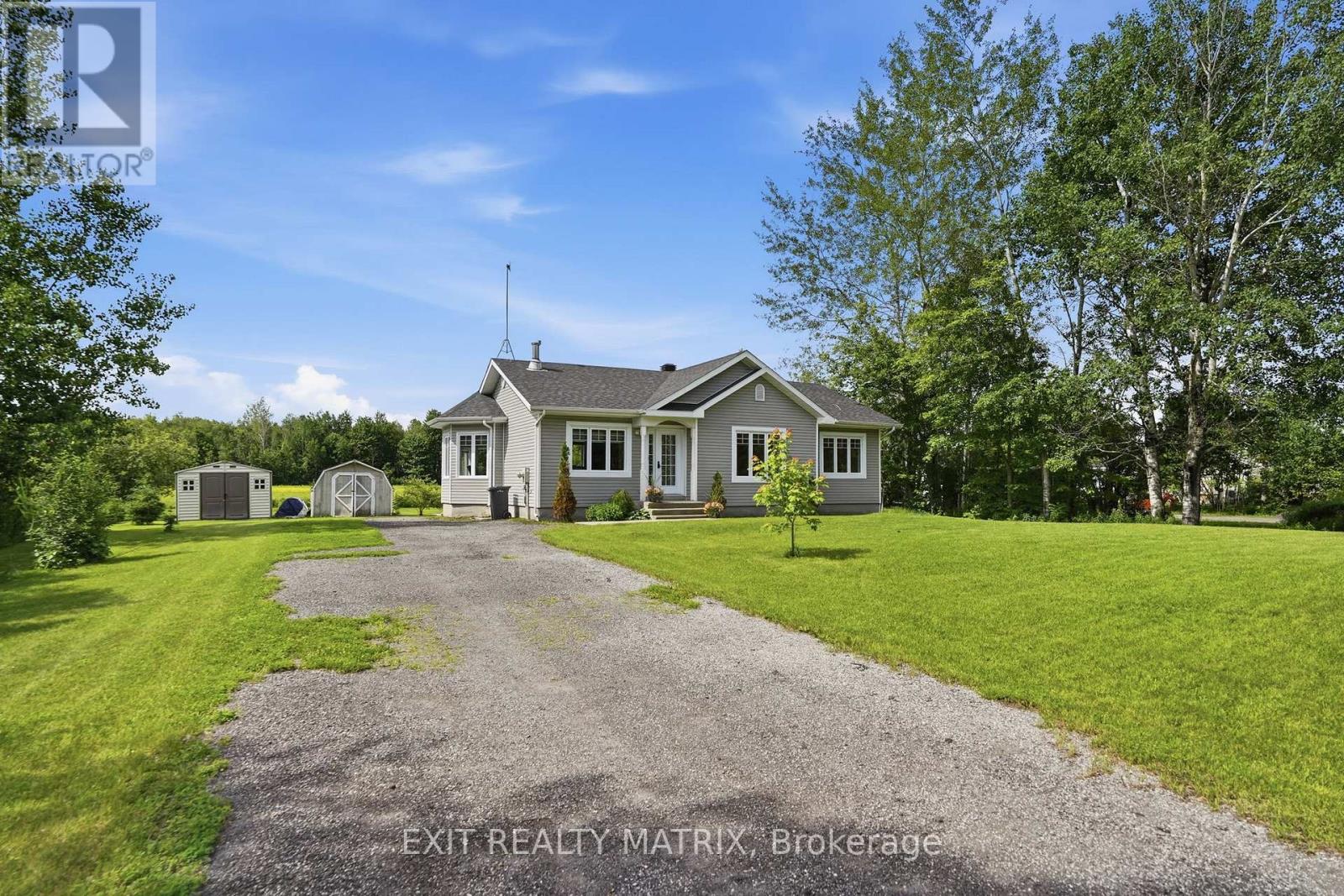 3680 Pattee Road, East Hawkesbury, Ontario  K6A 2R2 - Photo 2 - X13480084
