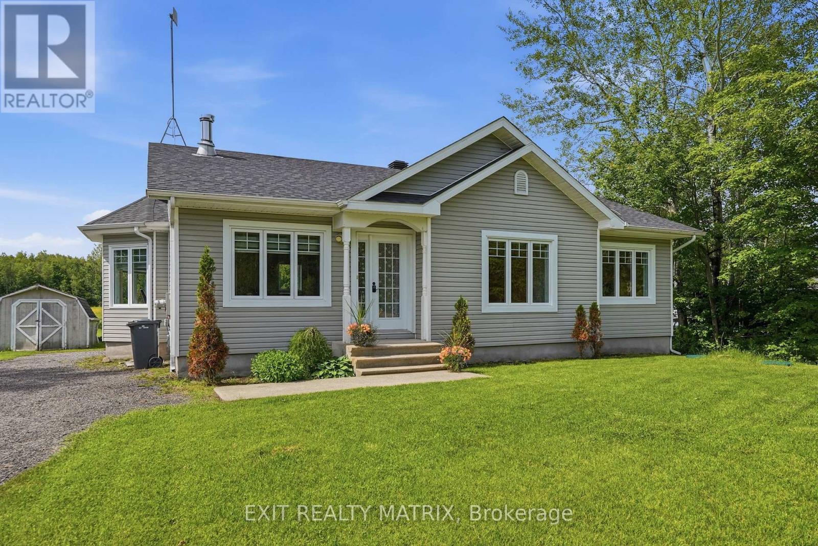 3680 Pattee Road, East Hawkesbury, Ontario  K6A 2R2 - Photo 3 - X13480084