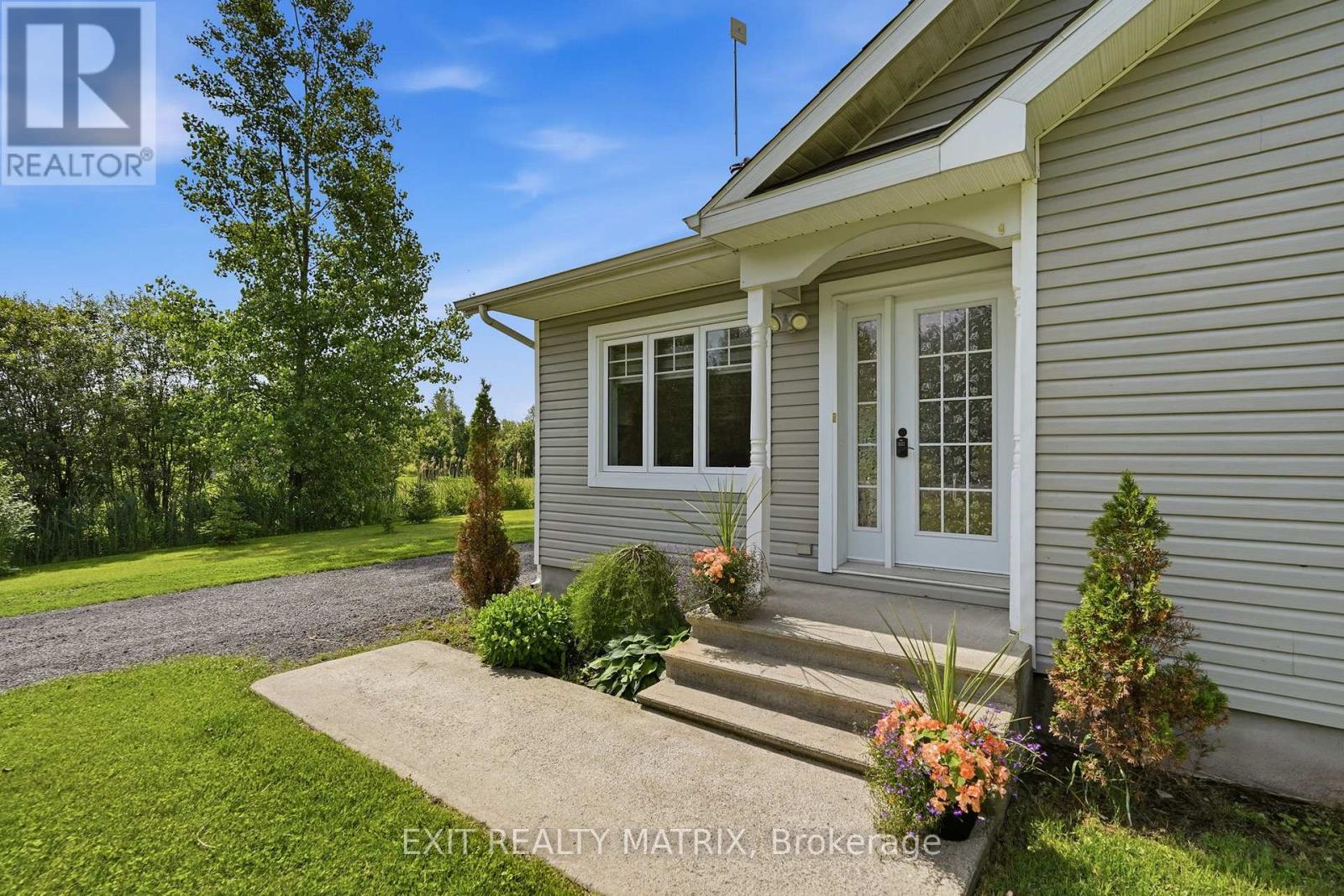3680 Pattee Road, East Hawkesbury, Ontario  K6A 2R2 - Photo 4 - X13480084