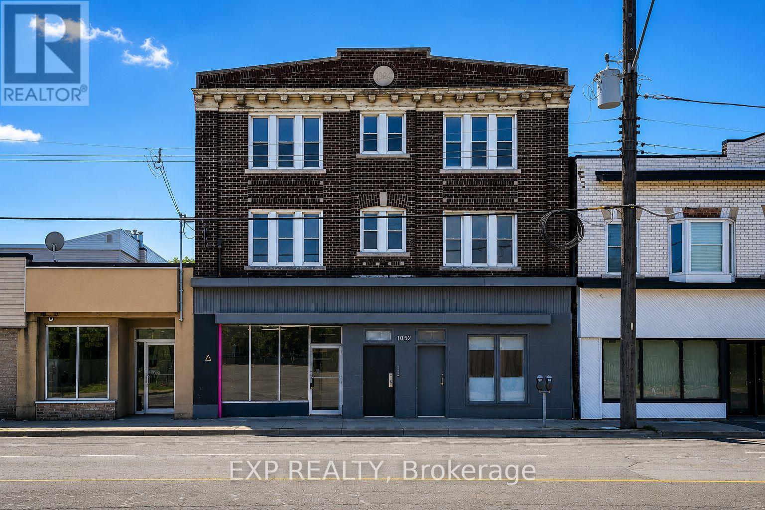 1052 Barton Street E, Hamilton, Ontario  L8L 3E5 - Photo 2 - X13474682