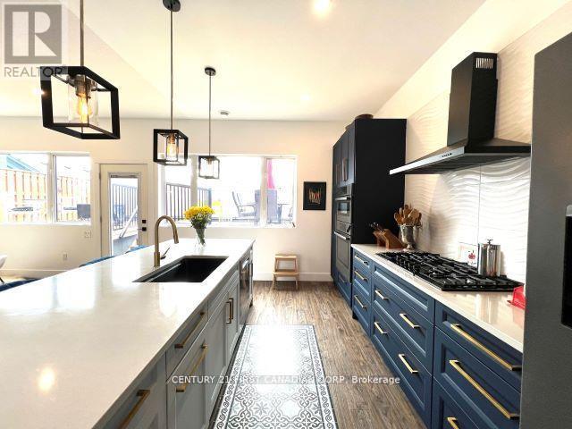 Upper - 218 Joseph Street, Central Elgin, Ontario  N5L 1C4 - Photo 3 - X13479894